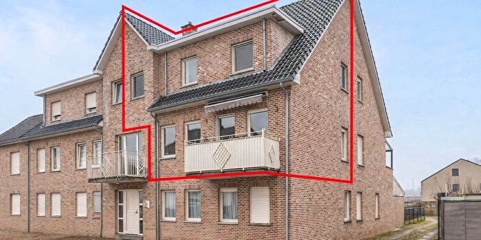 Zandstraat, MechelenaandeMaas : Appartement 3 pièces à vendre