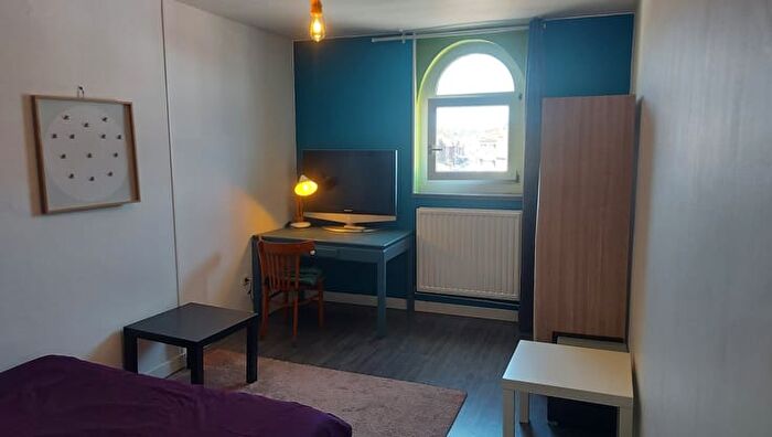 Appartement 7 pièces à louer - Chaussée Impériale, Charleroi