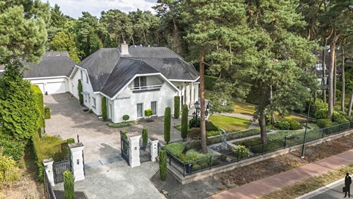 Maison 6 pièces à vendre à Sint Odilialaan, HamontAchel