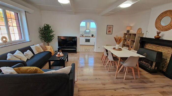 Appartement 4 pièces à louer - Grand'rue, Charleroi