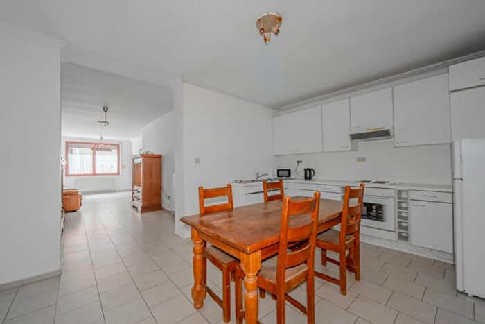 Rue Henri Neuman, BraineleComte : Appartement 1 pièce à vendre