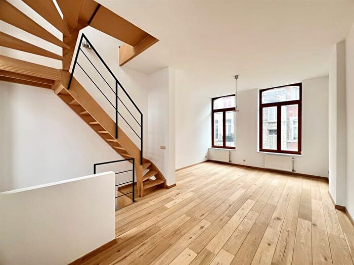 Maison 5 pièces à vendre à Rue De Biseau, Binche