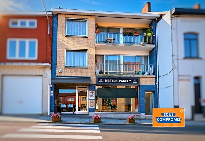 Maison 5 pièces à vendre - Place du Gros Fayt, LODELINSART