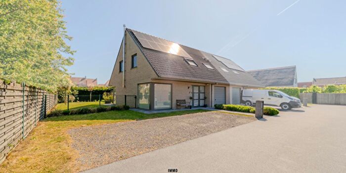 Nieuwpoortsesteenweg, Gistel : Maison 4 pièces à vendre