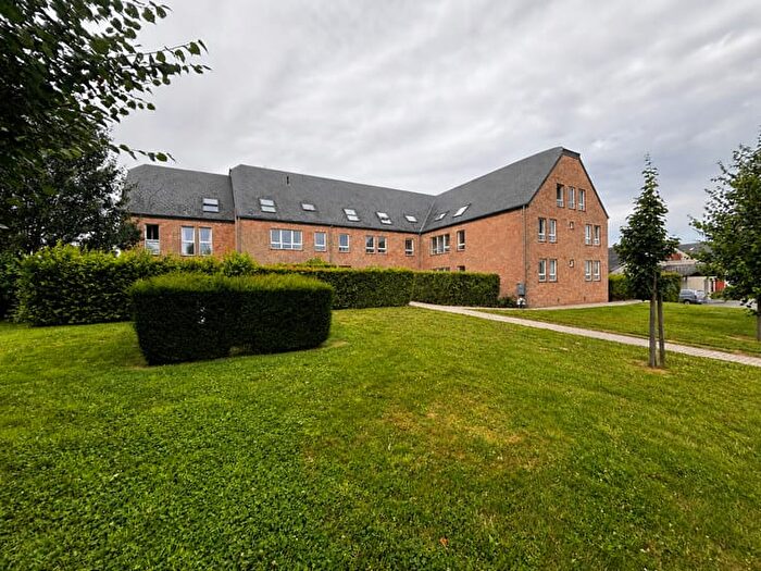 Chaussée de Namur, Beuzet - Appartement 13 pièces à vendre