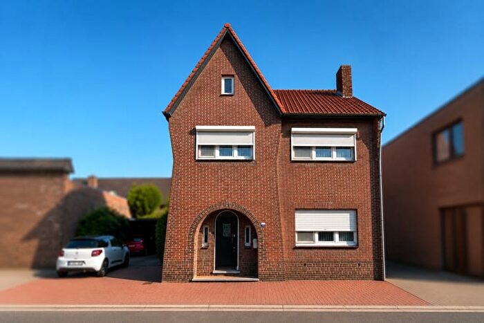 Maison 4 pièces à vendre à Grotestraat, Maasmechelen