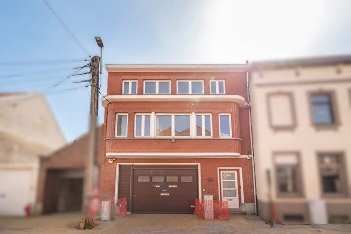 Maison 1 pièce à Rue du Roussart, Waterloo, à louer