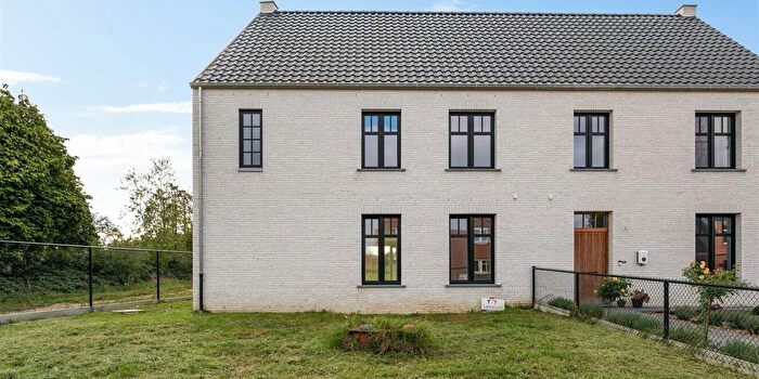 Maison 4 pièces à Steenbergen, Vorst, à vendre
