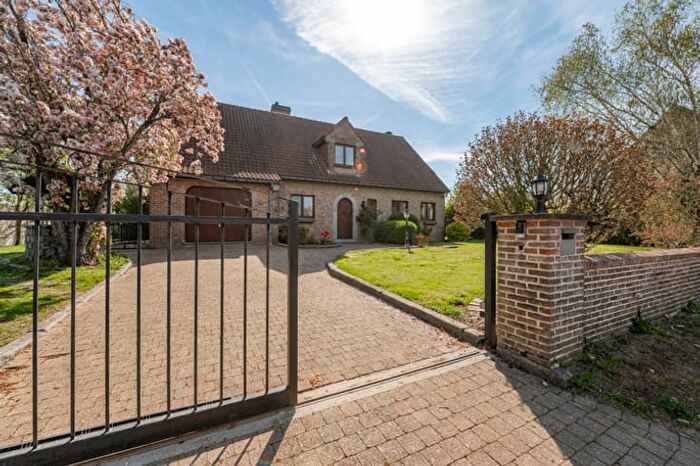 Maison 5 pièces à Rue du Canivet A, Hannut, à vendre