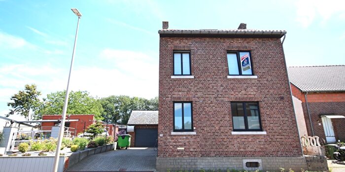 Maison 4 pièces à HalmaalDorp, SintTruiden, à louer