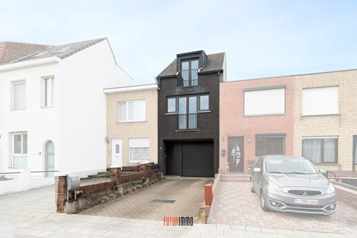 Maison 1 pièce à vendre à Torhoutse Steenweg, SintMichiels