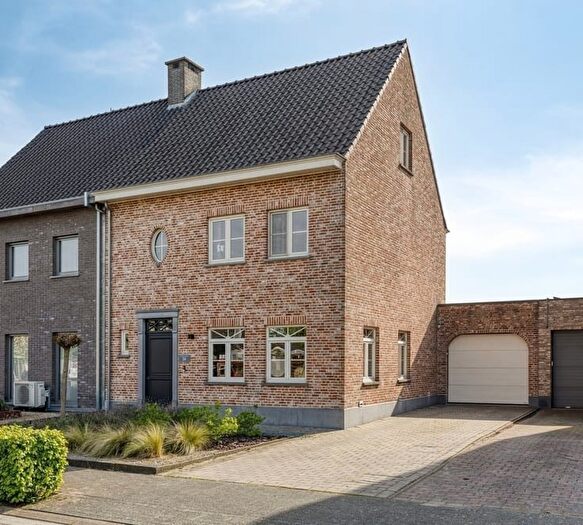 Maison 4 pièces à Parkstraat, WEELDE, à vendre