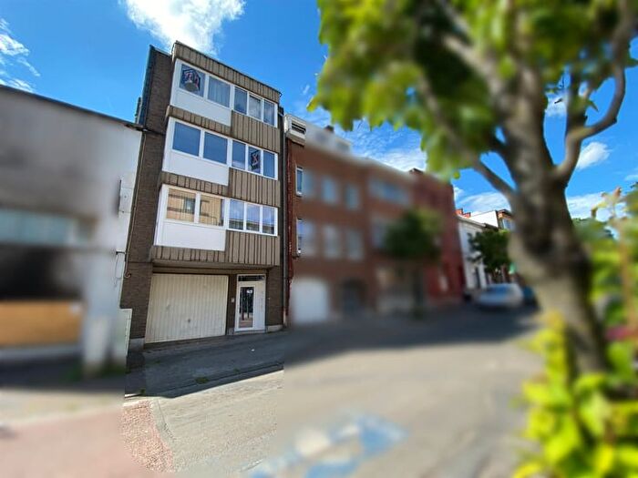 Maison 6 pièces à vendre à Rue Omer Lefèvre, La Louvière