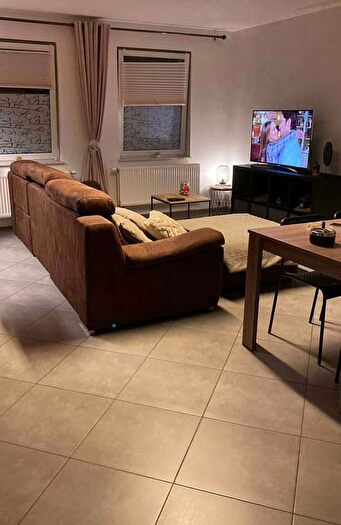 Rue Pierre Bauwens, Charleroi : Appartement 3 pièces à louer