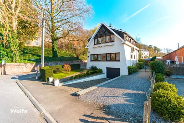Maison 4 pièces à Val d'Oborne, Glons, à vendre