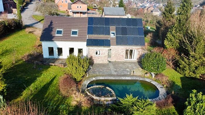 Maison 5 pièces à Rue du Pont Cajot, Dinant, à vendre