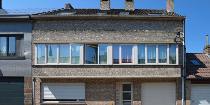 SintPietersstraat, Oudenburg : Maison 8 pièces à vendre