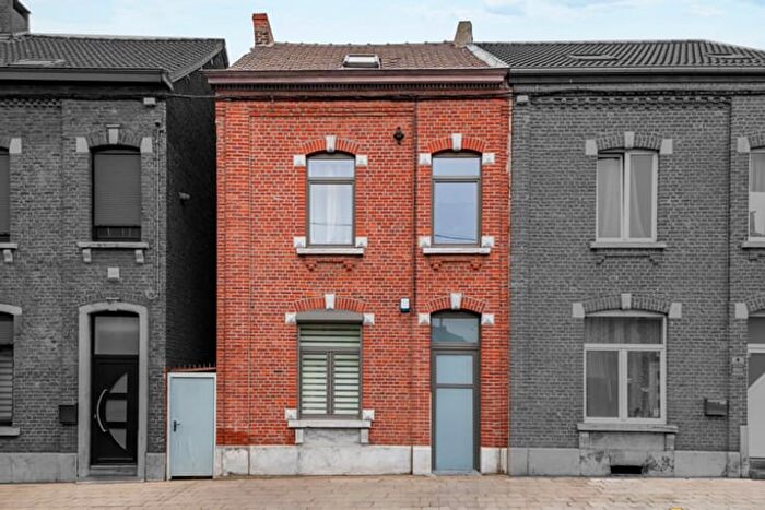 Rue Jean Jaures, Dampremy : Maison 4 pièces à vendre