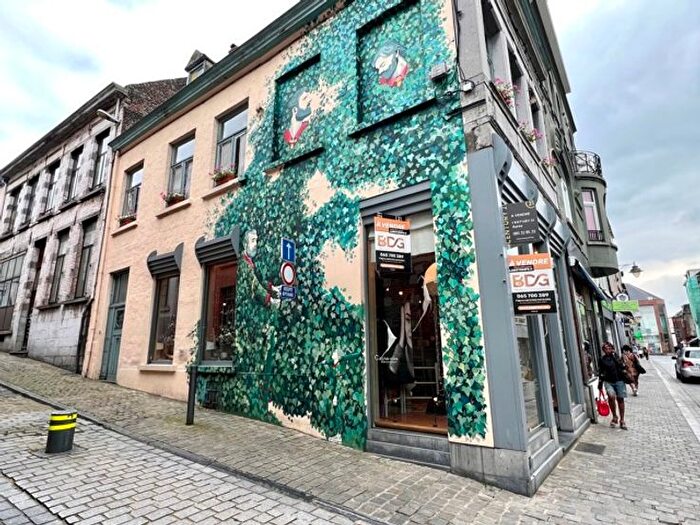 Rue des Capucins, Mons - Maison 2 pièces à vendre