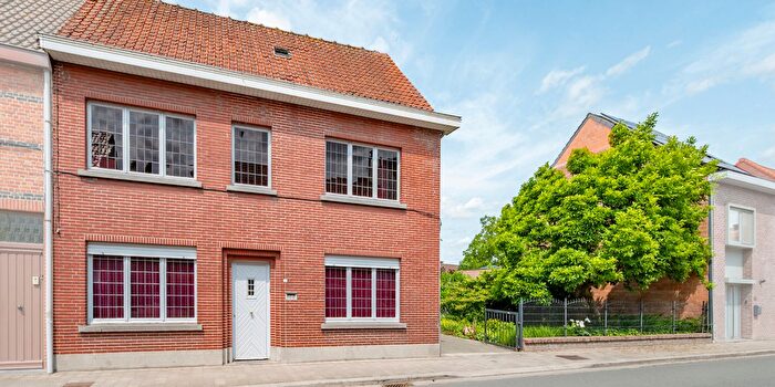 Maison 5 pièces à Vleeshouwersstraat, SinaaiWaas, à vendre