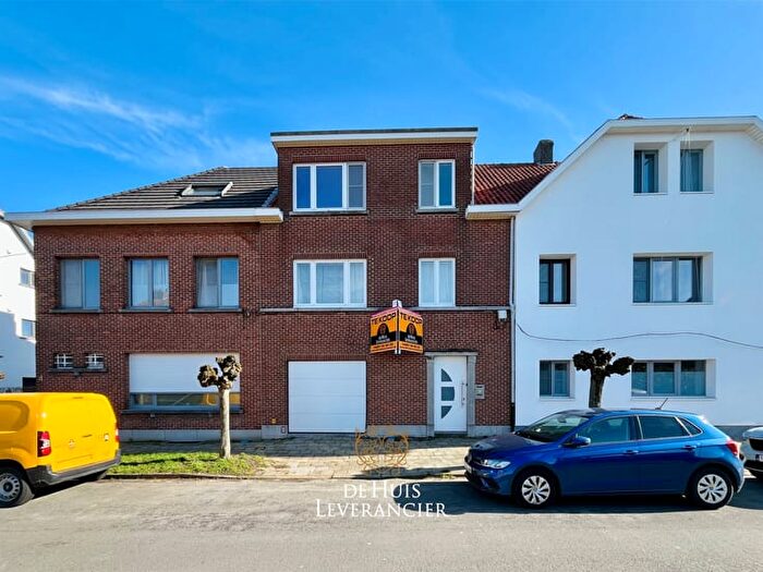 Maison 14 pièces à vendre à Peter Benoitlaan A, Kontich