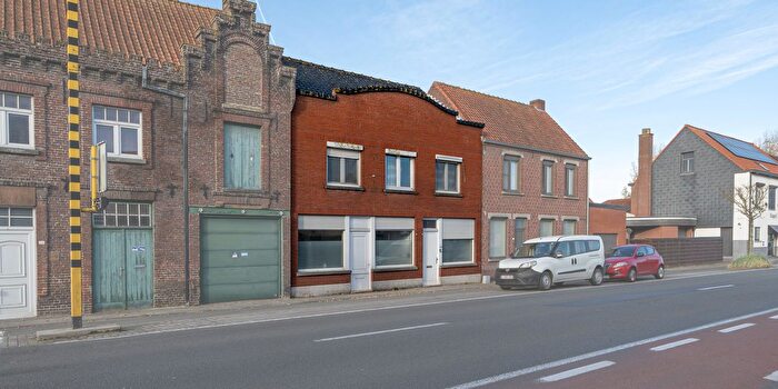 Maison 4 pièces à vendre à Kortrijksestraat, Oostkamp