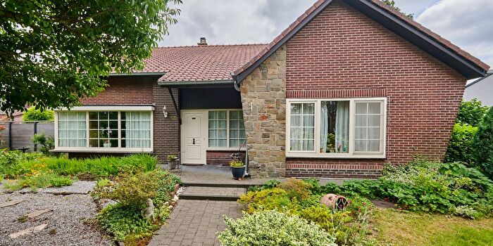 Driehoek, Lommel : Maison 4 pièces à vendre