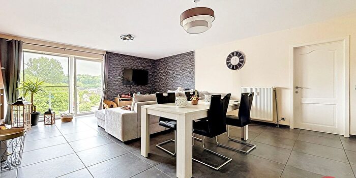 Appartement 2 pièces à Rue Vinâve, Bassenge, à vendre