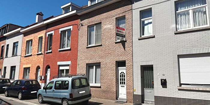 Oudstrijdersstraat, SintPietersLeeuw - Maison 3 pièces à vendre
