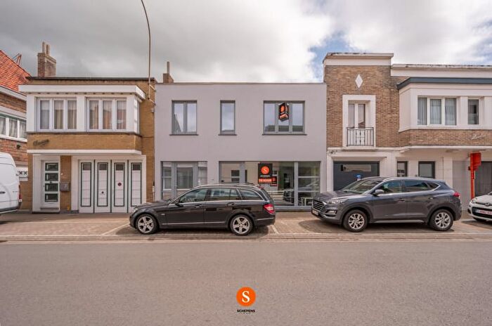 Maison 10 pièces à vendre à Nieuwstraat, De Haan