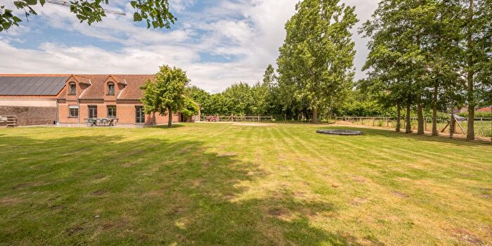 Zedelgemsestraat, Ruddervoorde : Maison 4 pièces à vendre