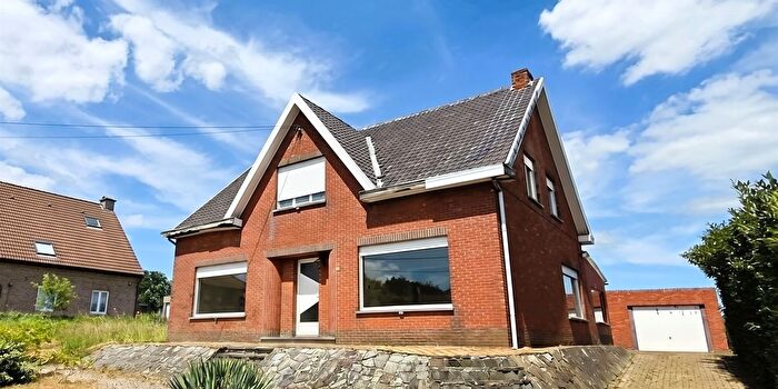 Maison 4 pièces à Herentalsesteenweg, HeistopdenBerg, à vendre