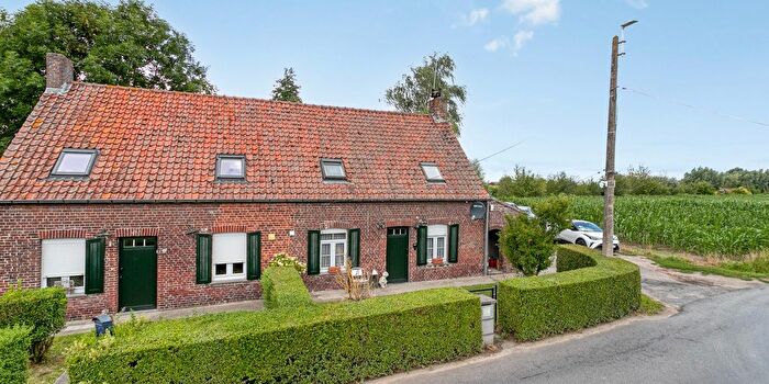 Maison à Klaregrachtstraat, Izegem, à vendre