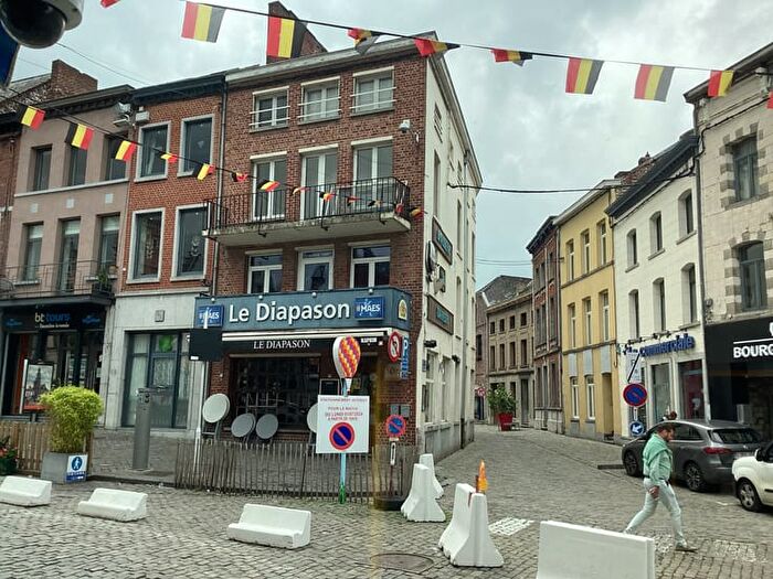 Grand Place, Binche : Appartement 2 pièces à louer