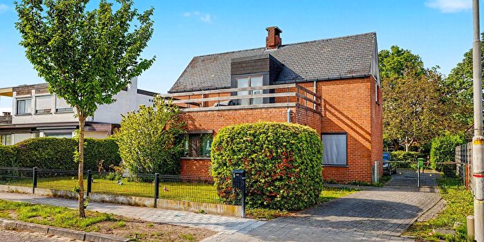 Maison 3 pièces à vendre à Hugo Verrieststraat, Eeklo