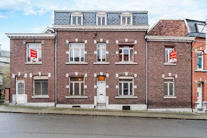 Maison 17 pièces à vendre à Rue des Merwettes, Grivegnée