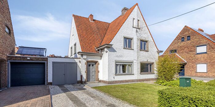 Stasegemsesteenweg, Kortrijk : Maison 2 pièces à vendre