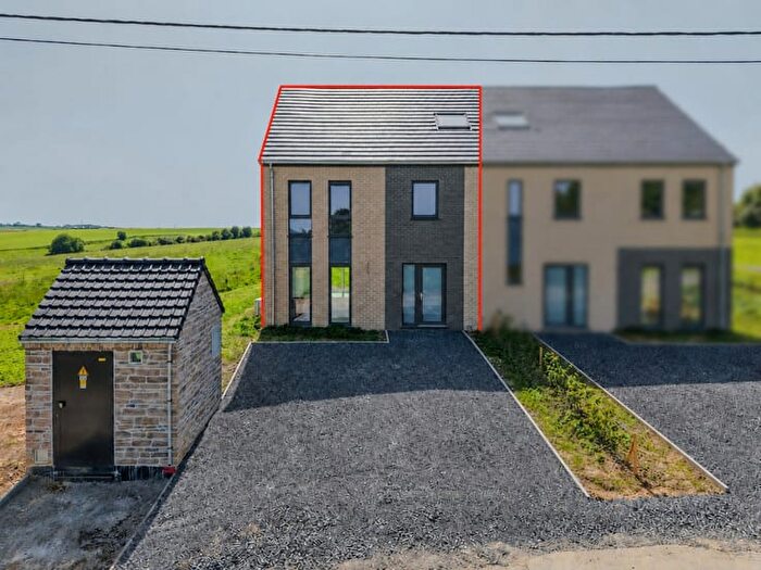 Maison 3 pièces à vendre - Rue des Agauches, Dorinne