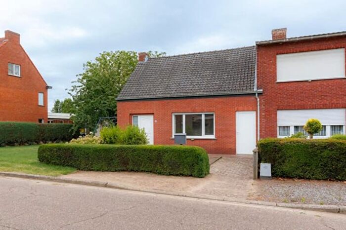 Maison 2 pièces à Tongerlosebinnenweg, Geel, à vendre