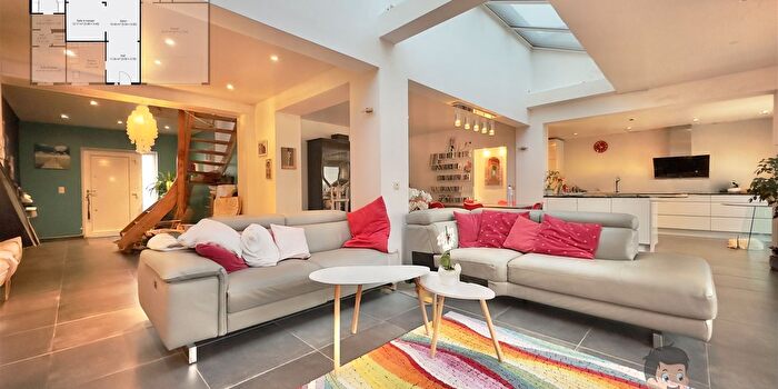 Maison 4 pièces à BiesmesousThuin, Henegouwen, à vendre
