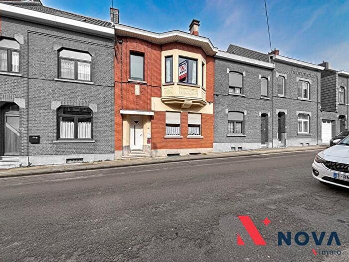 Rue des Postes, BraineleComte : Maison 4 pièces à vendre