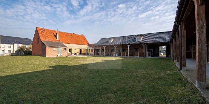 Maison 3 pièces à Hautrage, Henegouwen, à vendre