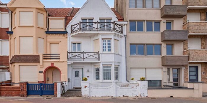 Maison 5 pièces à De Panne, WestVlaanderen, à vendre