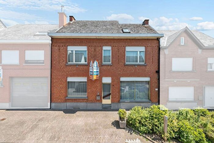Maison 4 pièces à vendre à Kerkstraat, Welle