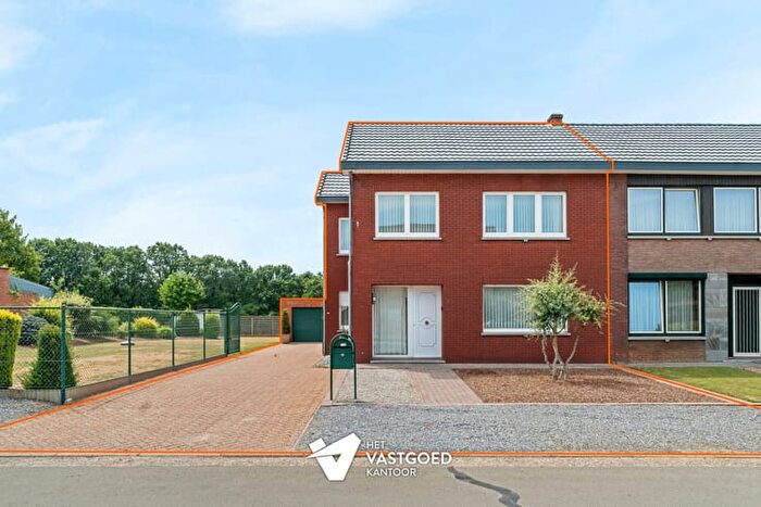 Maison 3 pièces à vendre à Onderwijsstraat, BERINGEN