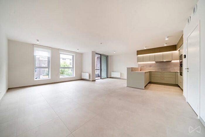 Appartement 8 pièces à louer à Rue Eugène Ysaye, Liège