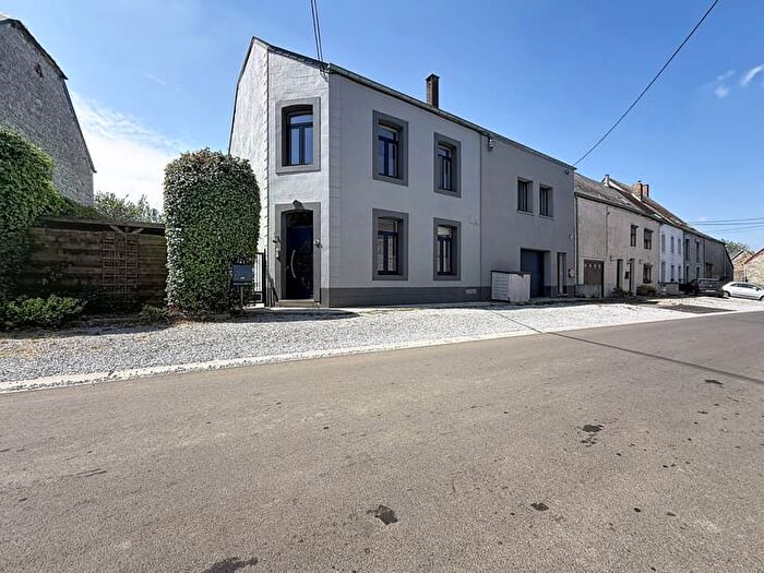 Maison 5 pièces à vendre à Chemin d'Yves Gomezée, JAMIOLLE