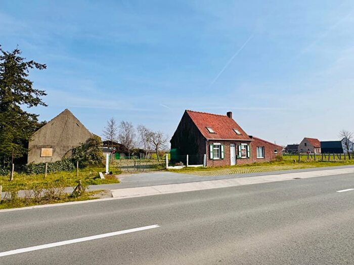 Sijslostraat, Oostkamp : Maison 8 pièces à vendre
