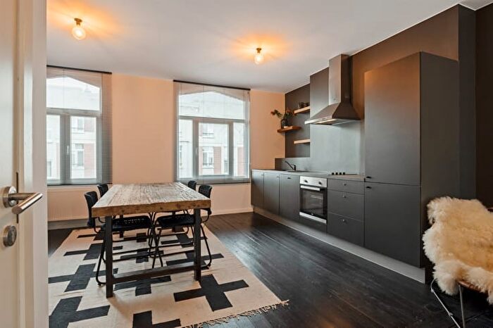 Appartement 2 pièces à Julius De Geyterstraat, B, à vendre