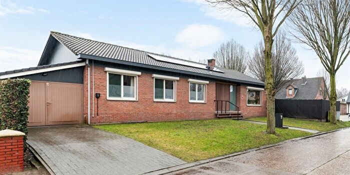 Voorspoedstraat, Essen : Maison 4 pièces à vendre